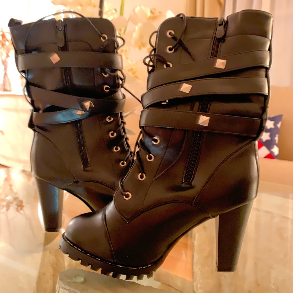Black Boots
